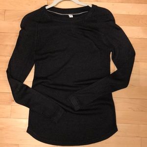 Black Lululemon sweater